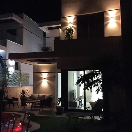 Bianco Holiday home *